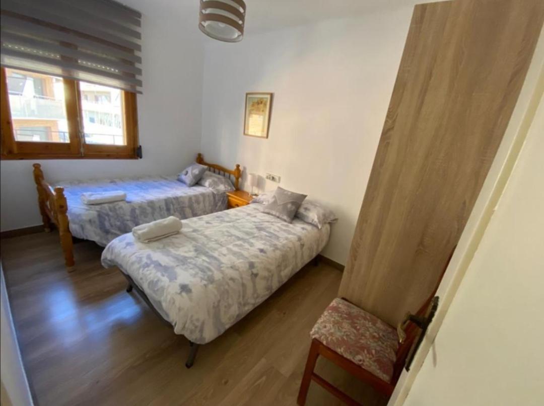 Appartamento Sant Jordi 2 Tremp Esterno foto